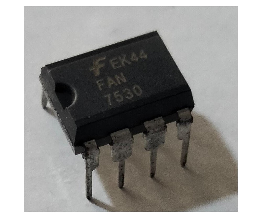 Circuit Intégré FAN7530